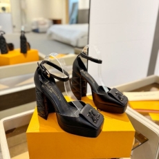 Louis Vuitton Sandals